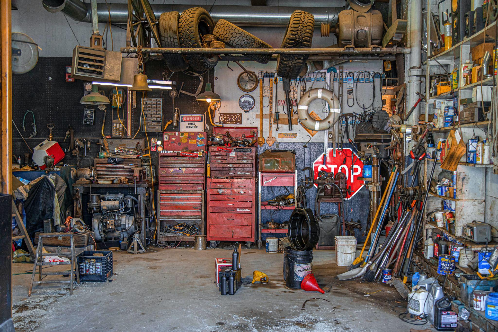 Things You Must Consider Before Hiring Garage Builders.