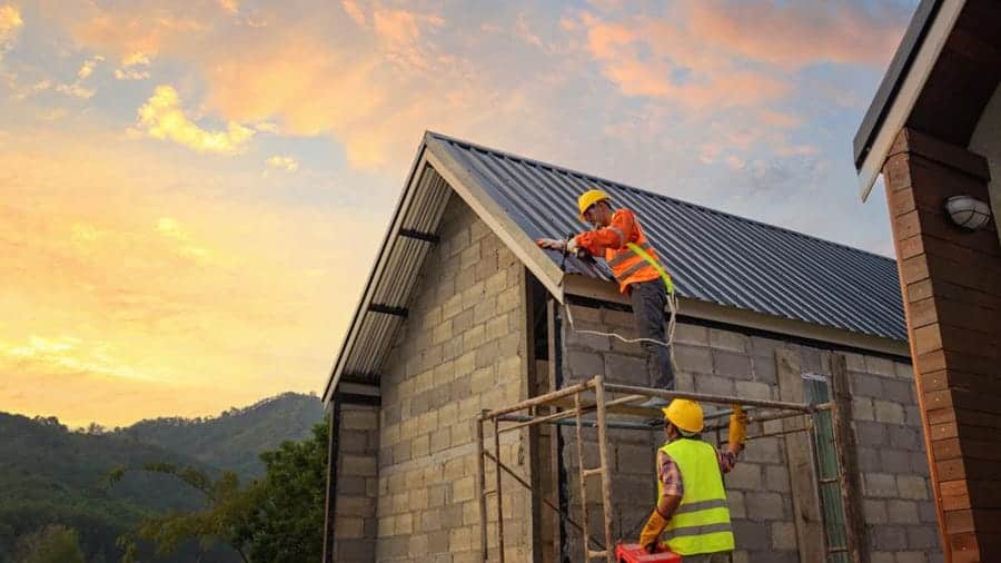 7 Roof Maintenance Tips for Homeowners