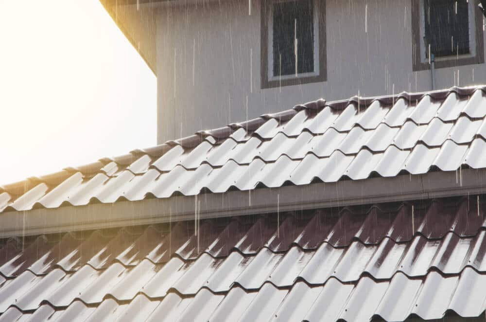Are Metal Roofs Better for Hurricanes?