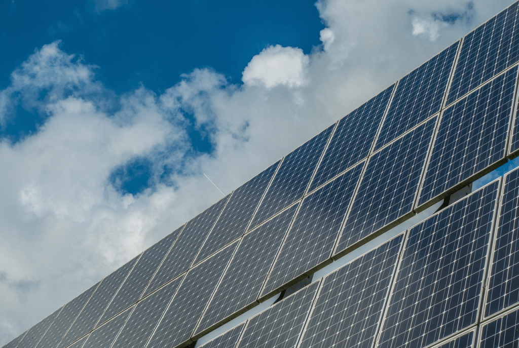 Why Should You Read Reviews Before Deciding To Buy Solar Panels For Your Home?